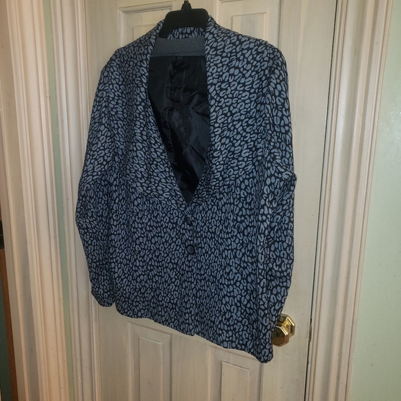 Womens plus Size 1X Harve Benard Animal Print Blazer Jacket - Picture 2 of 5